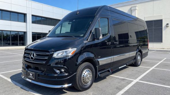 10 passenger sprinter van wilmington