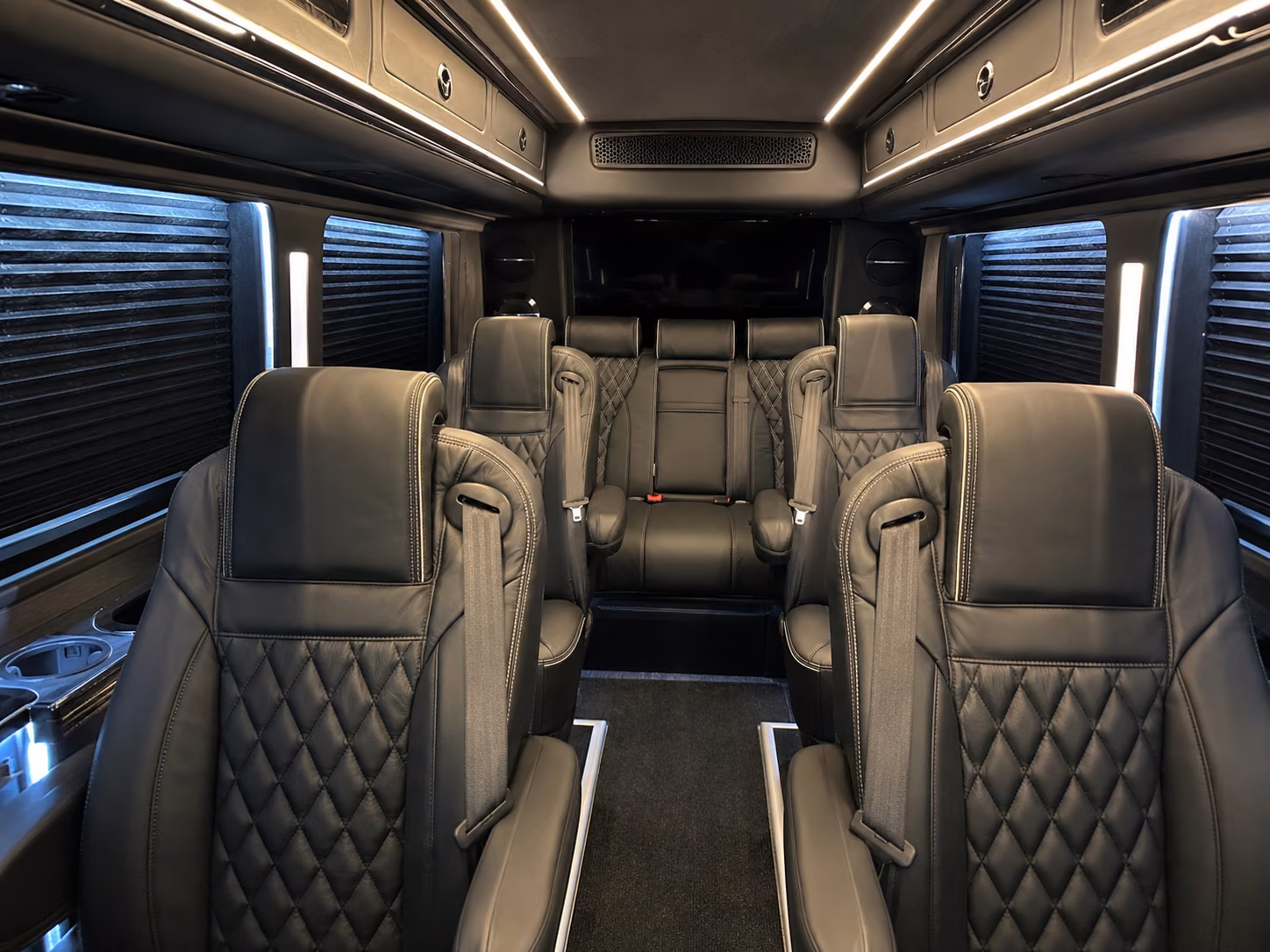 wilmington 15 passenger sprinter van inside