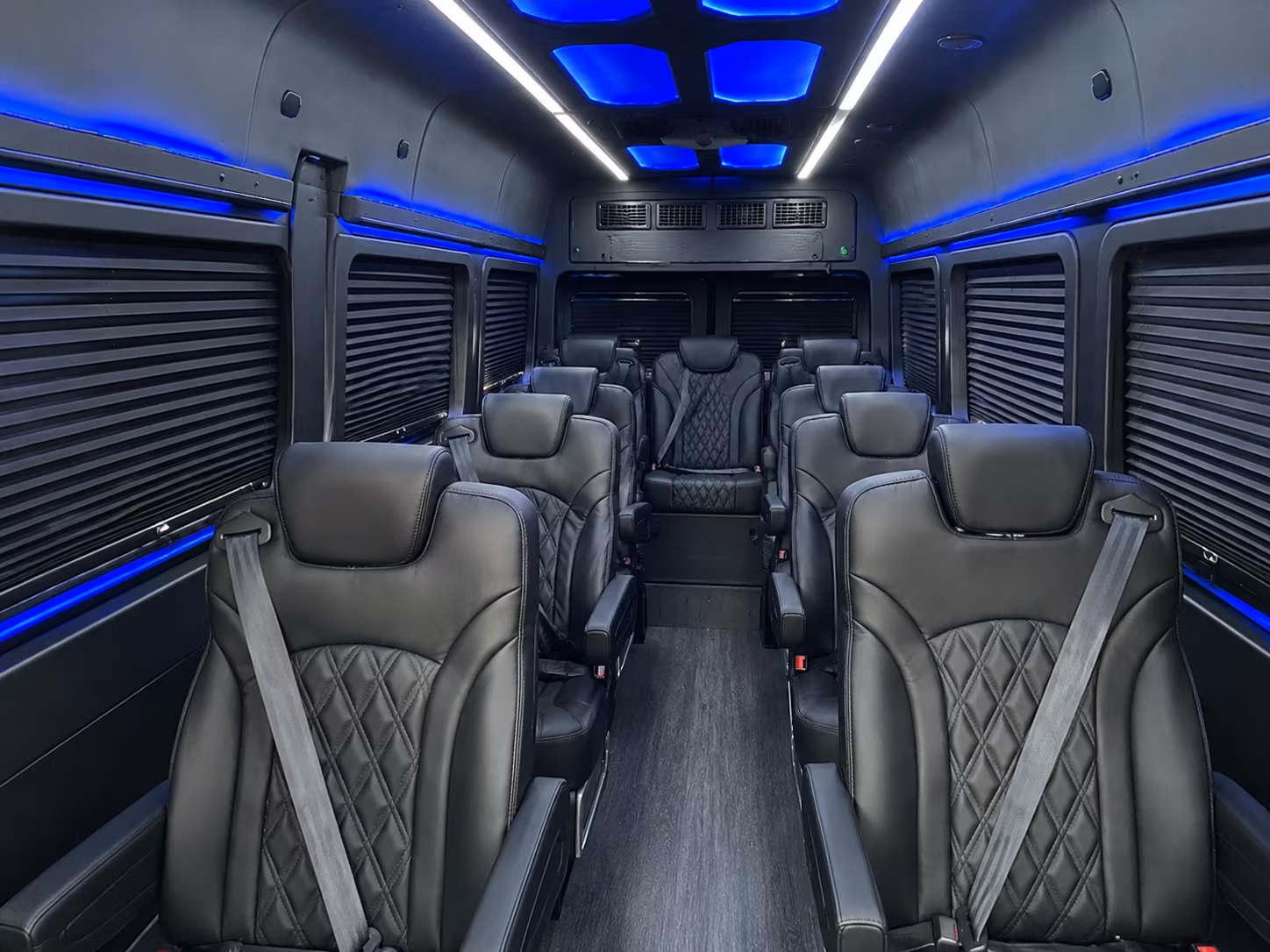 wilmington 18 passenger sprinter van inside