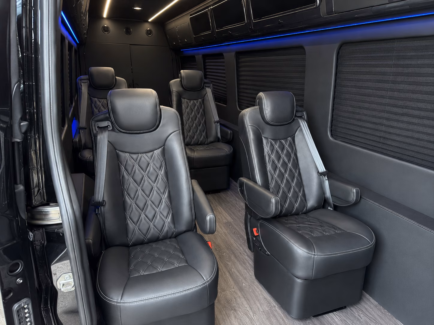 wilmington 18 passenger sprinter van interior