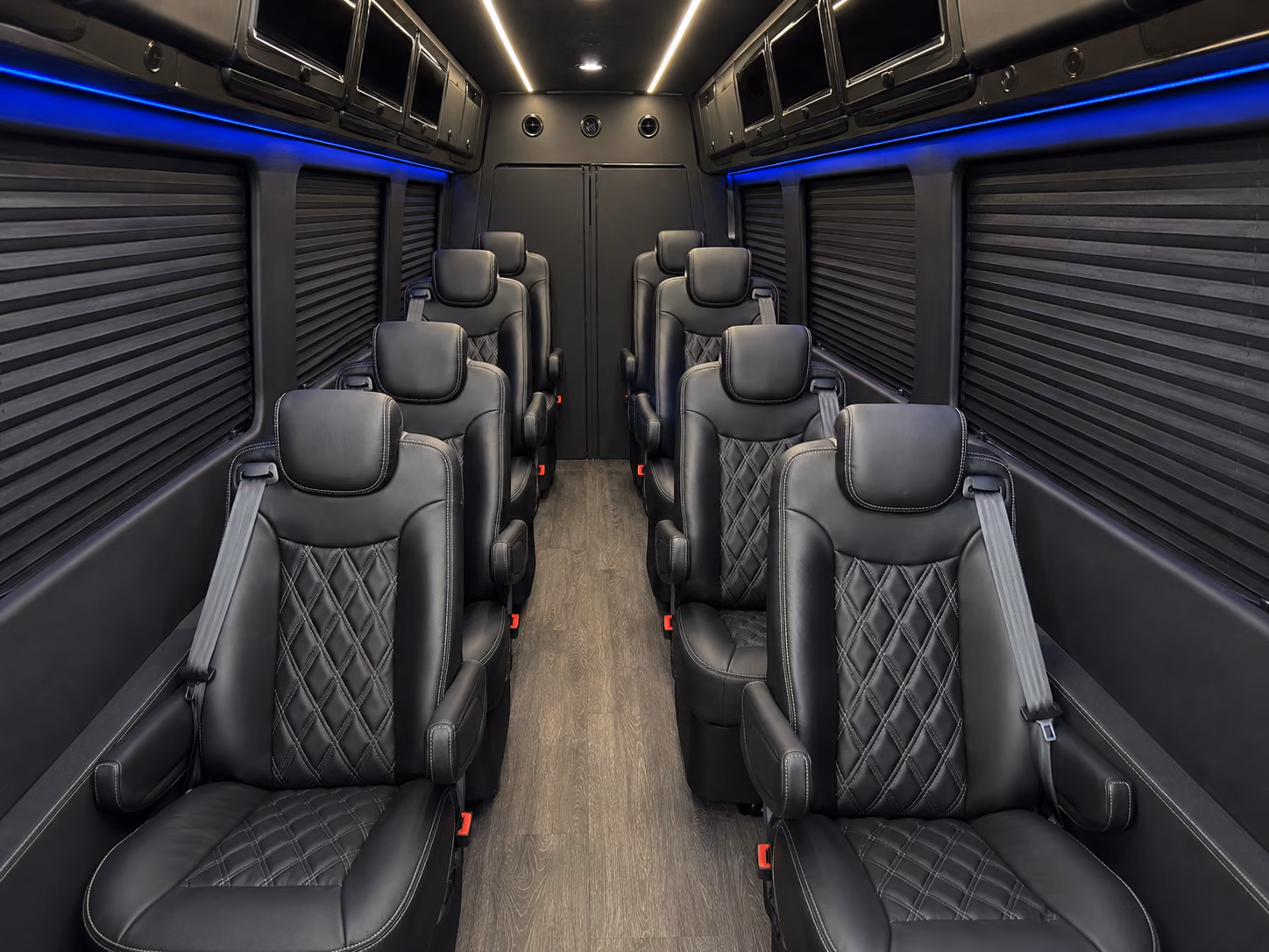 wilmington 20 passenger sprinter van inside